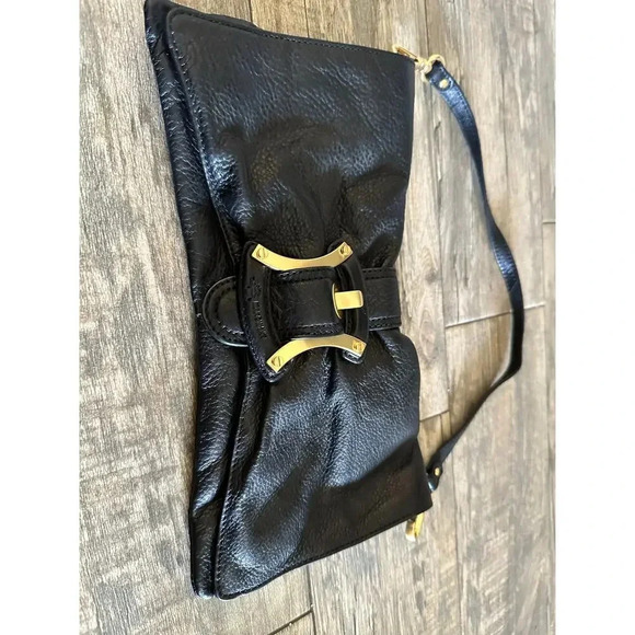 B Makowsky Soft Black Leather Brushed Gold Hardware Strap Clutch Handbag - Picture 4 of 12